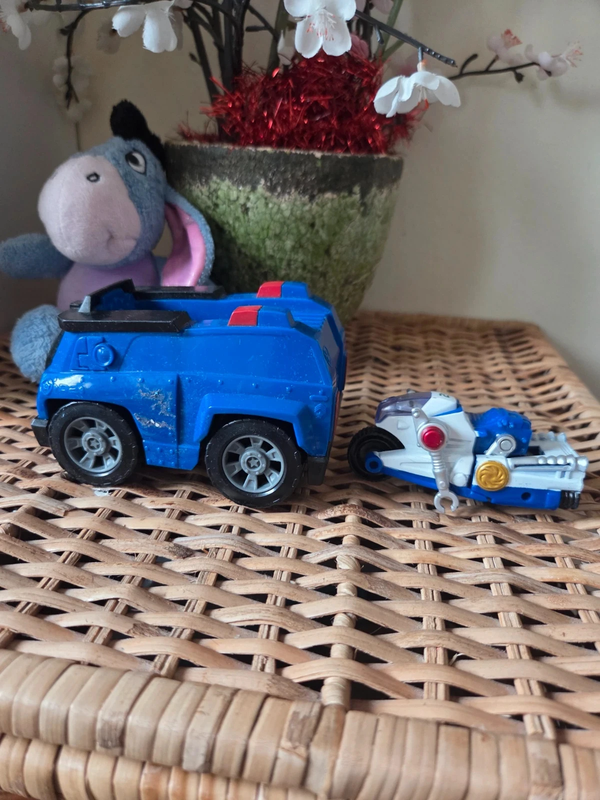💜Chase car with a small motorcycle – photo 3